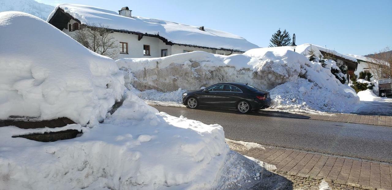 Inzellhaus Ferienwohnung "Alpina" エクステリア 写真