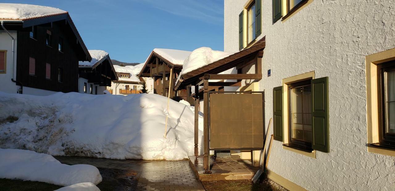 Inzellhaus Ferienwohnung "Alpina" エクステリア 写真